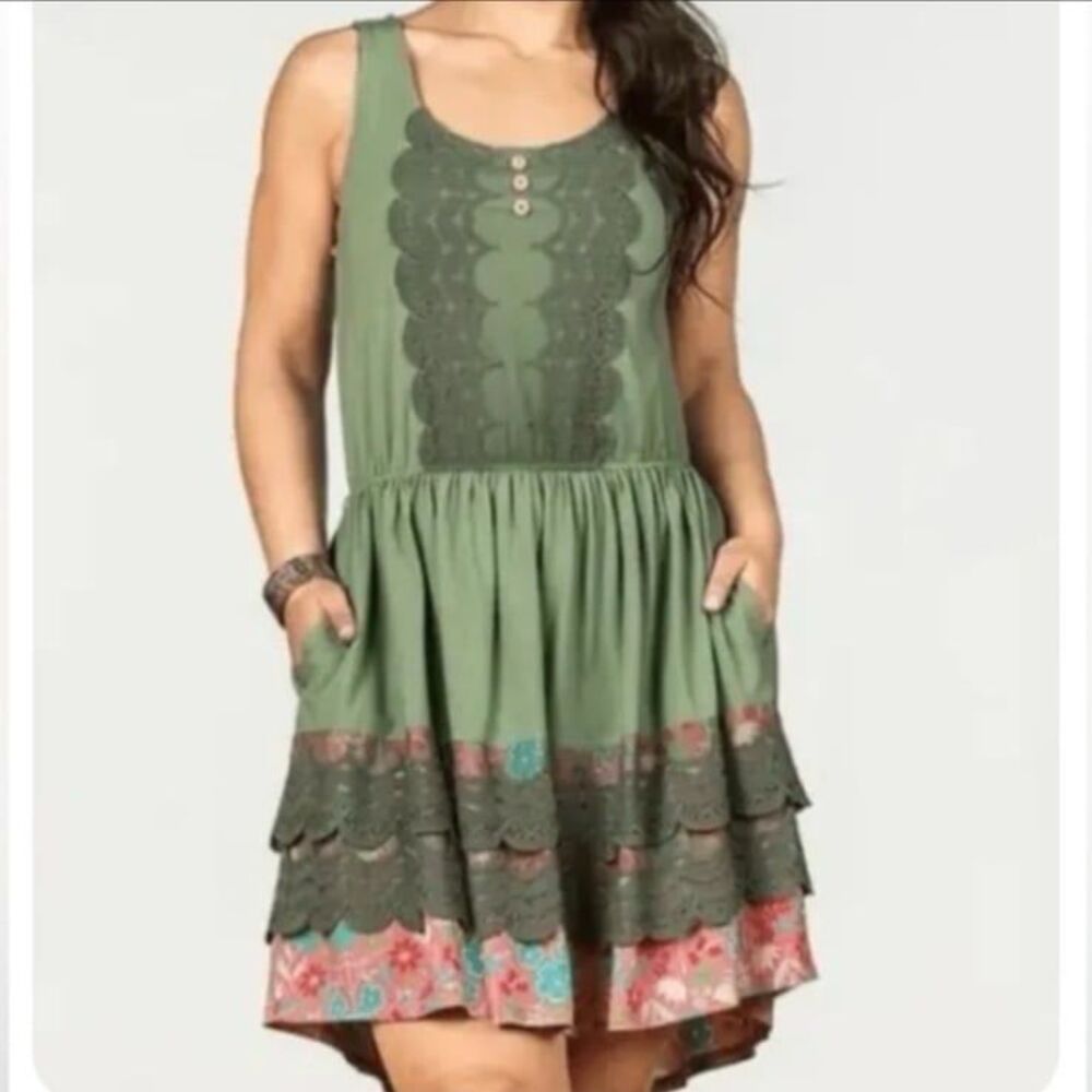 Matilda Jane women’s size XXL green lace light rising sleeveless dress
